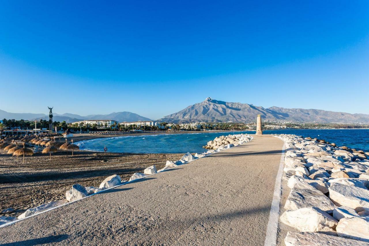 By Riva - Luxurious, Exclusive 2 Bedroom Apt Inside Puerto Banus Марбелья Екстер'єр фото
