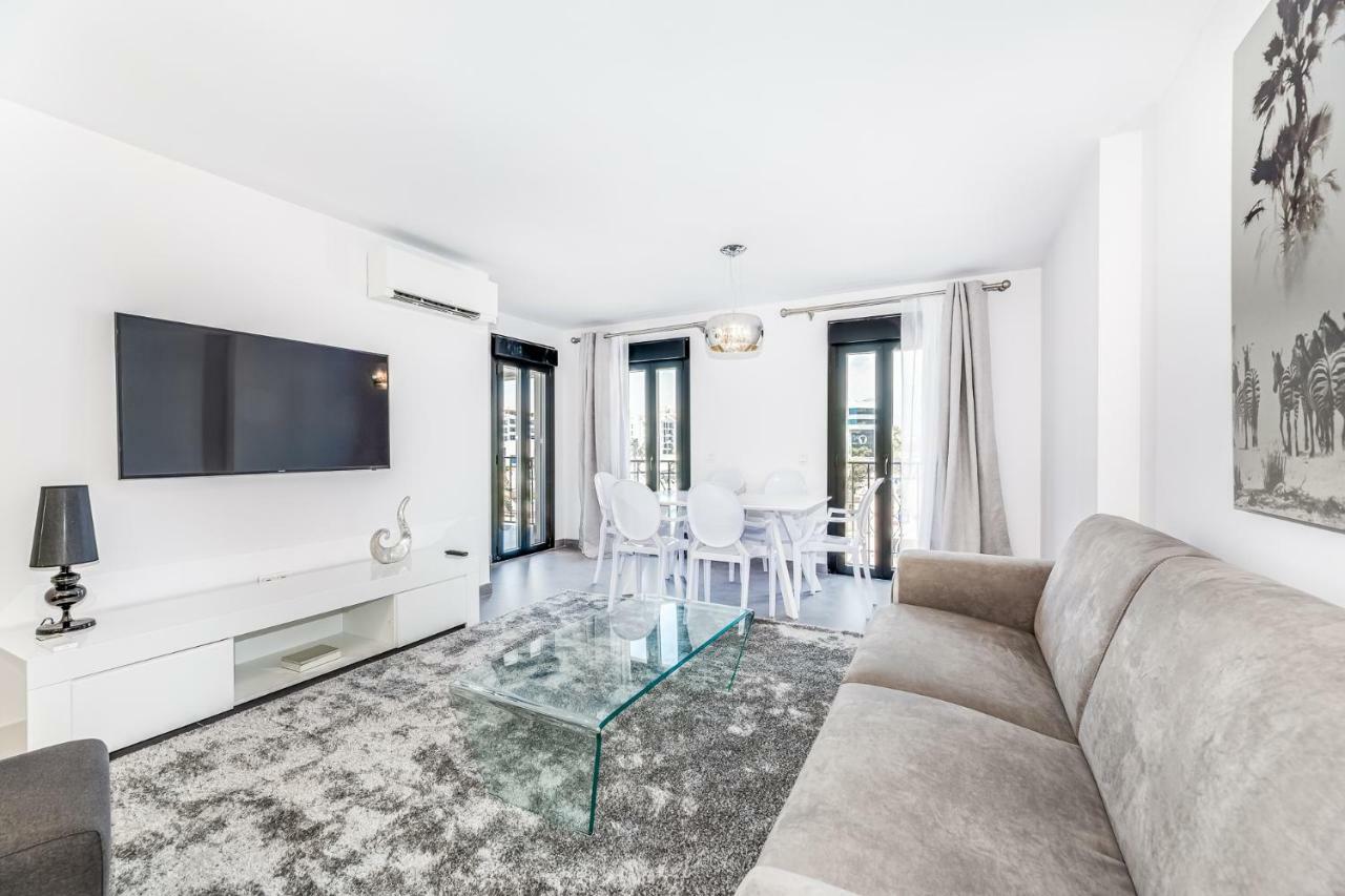 By Riva - Luxurious, Exclusive 2 Bedroom Apt Inside Puerto Banus Марбелья Екстер'єр фото